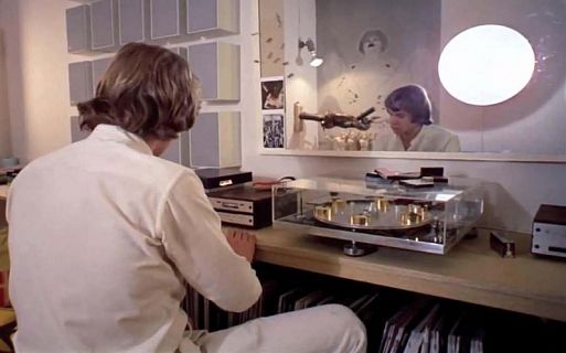 10 проигрывателей винила, снявшихся в кино