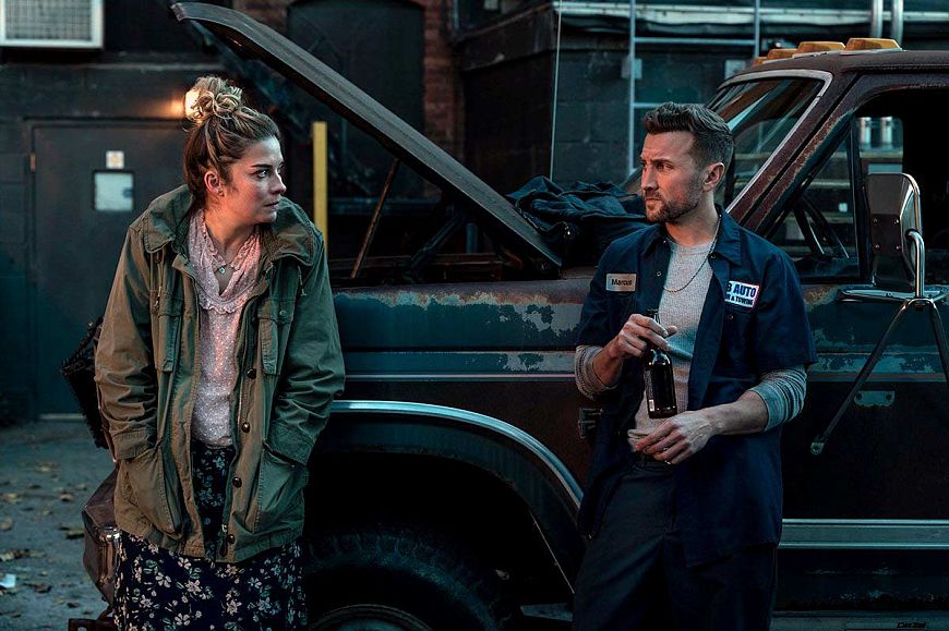 Кевин может пойти на*** / Kevin Can F**k Himself (2021)