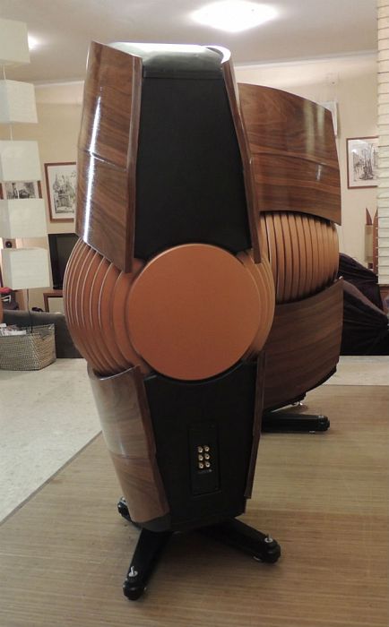 Sculpture Audio Chrysalis Magna