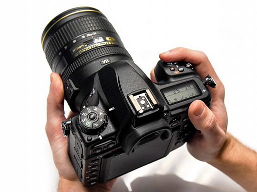 Цифровая зеркальная фотокамера Nikon D780