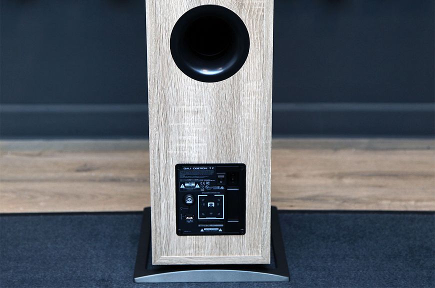Тестируем беспроводную систему домашнего кинотеатра DALI EQUI на базе акустики серии OBERON C