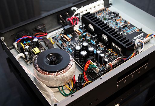 Тестируем стереосистему из электронных компонентов Cambridge серии AX и акустики DALI Spektor 6