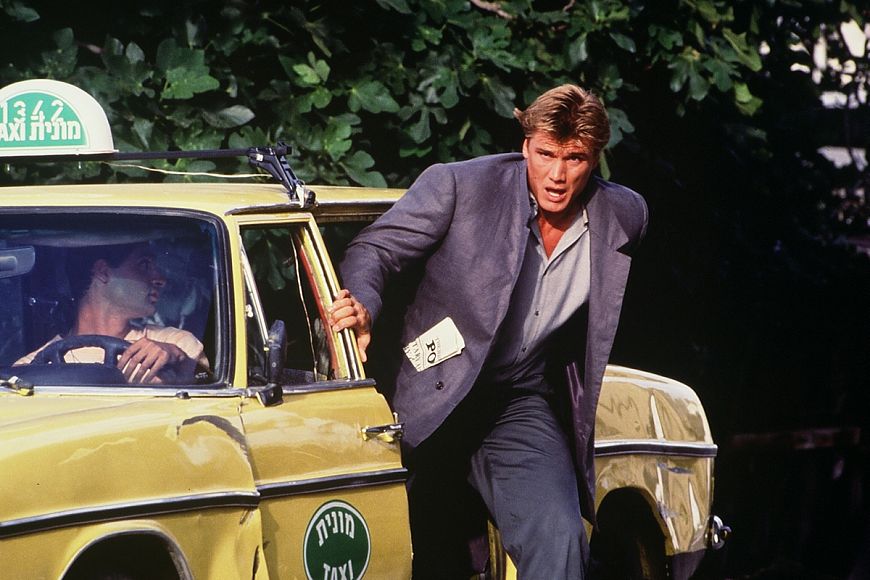 Черный октябрь / Cover Up (1991)