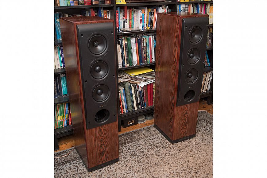 KEF Reference Model Four