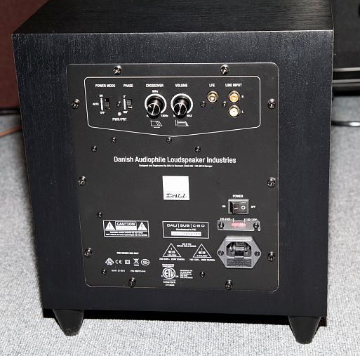 Активный сабвуфер DALI SUB C-8 D