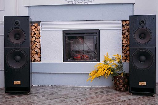 Напольные трехполосные акустические системы Eridan Audio CAPELLA